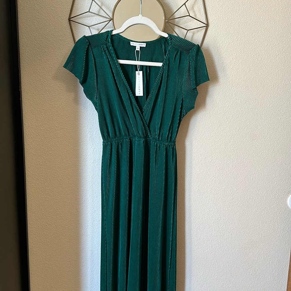 NWT Emerald Green Baltic Born Maxi Dress